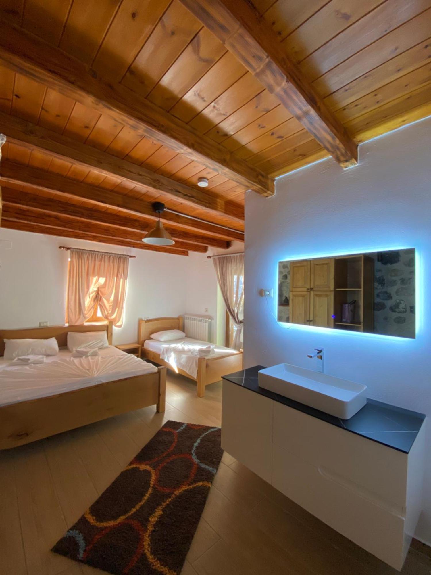 Gegest Hotel Theth Kültér fotó