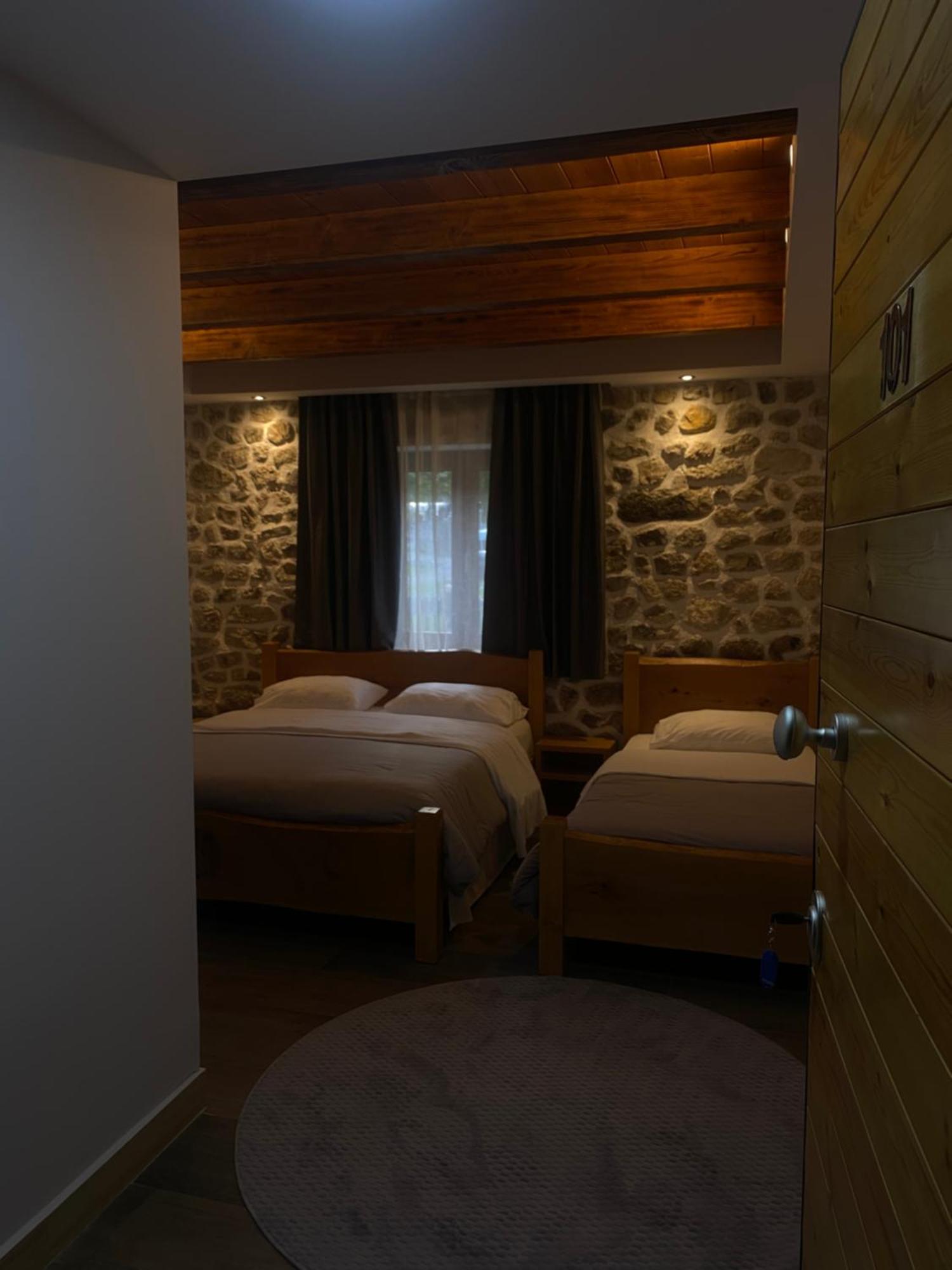 Gegest Hotel Theth Kültér fotó